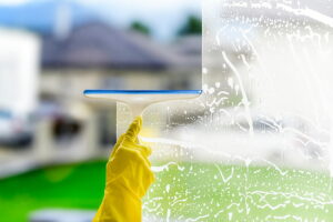 What is the best way to clean glass