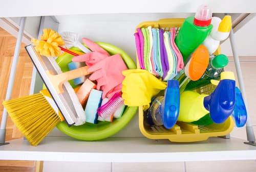 Basic Home Cleaning Supplies Necessary For A Move - Clean Home