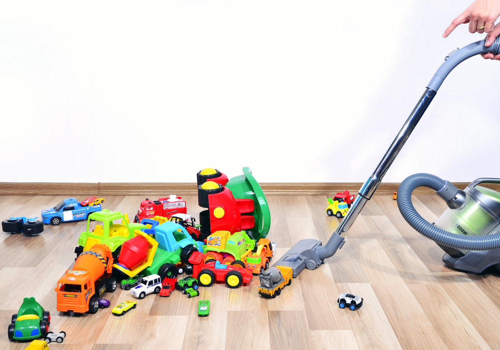 What-are-the-steps-to-clean-a-childs-room