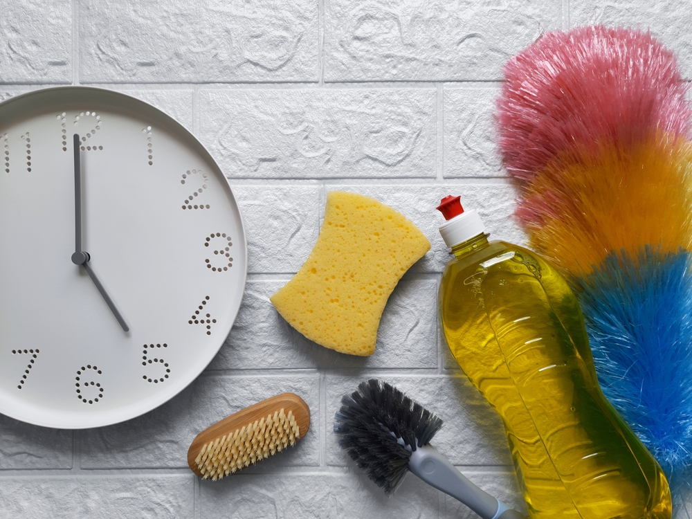 How long should cleaning your house take